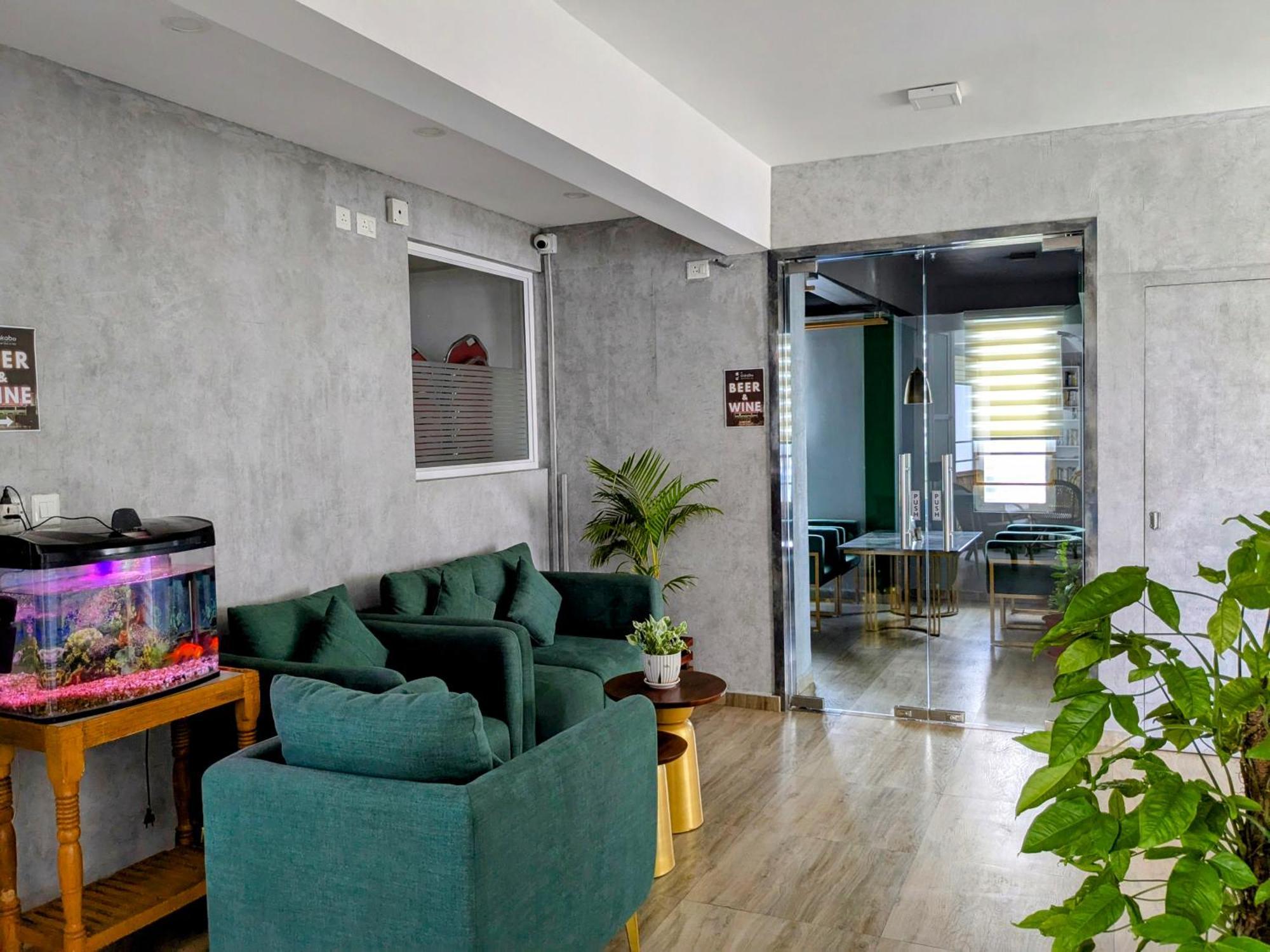 Niko Hotels Kochi Esterno foto