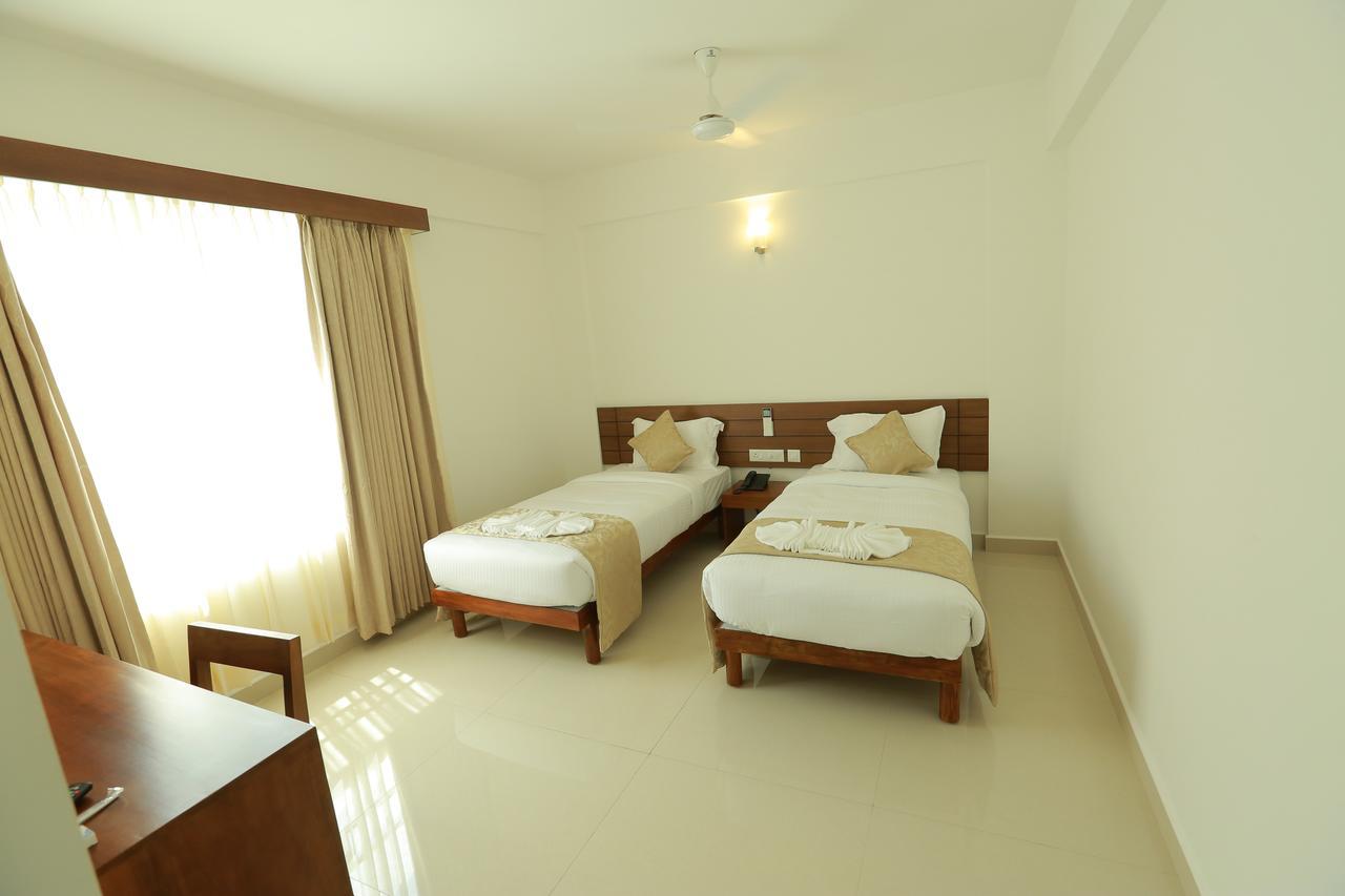 Niko Hotels Kochi Esterno foto