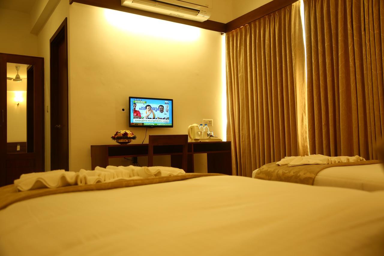 Niko Hotels Kochi Esterno foto