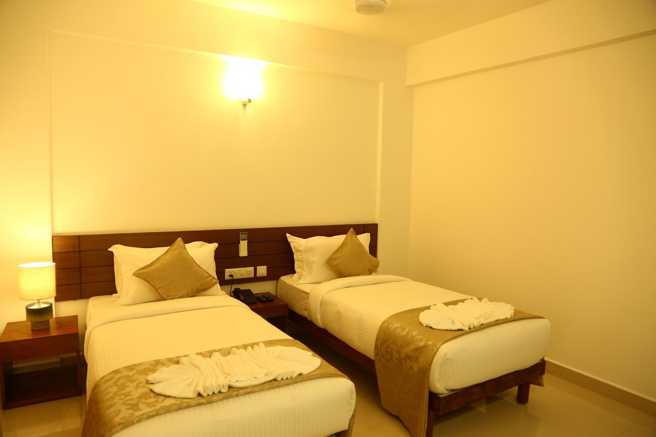 Niko Hotels Kochi Esterno foto