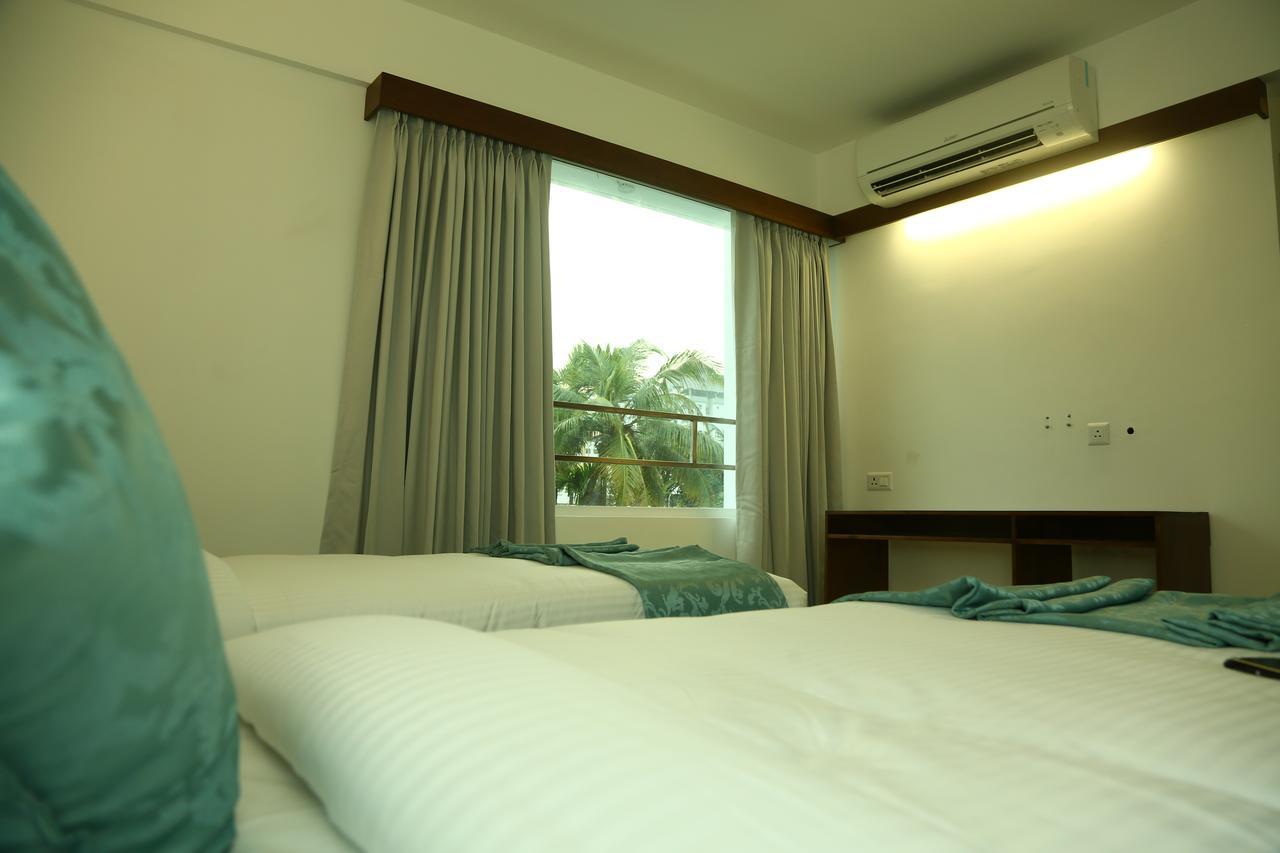 Niko Hotels Kochi Esterno foto