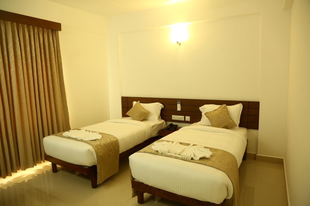 Niko Hotels Kochi Esterno foto