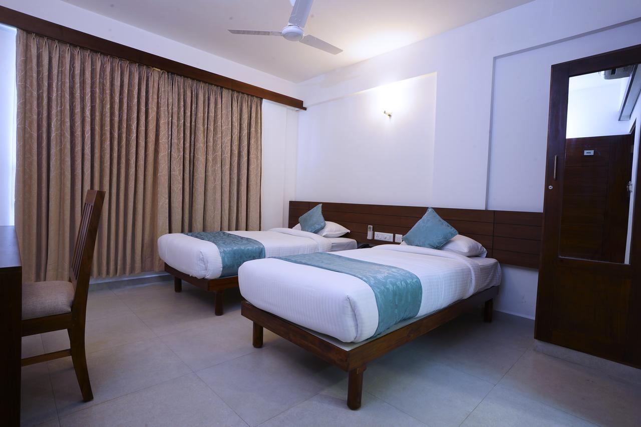 Niko Hotels Kochi Esterno foto